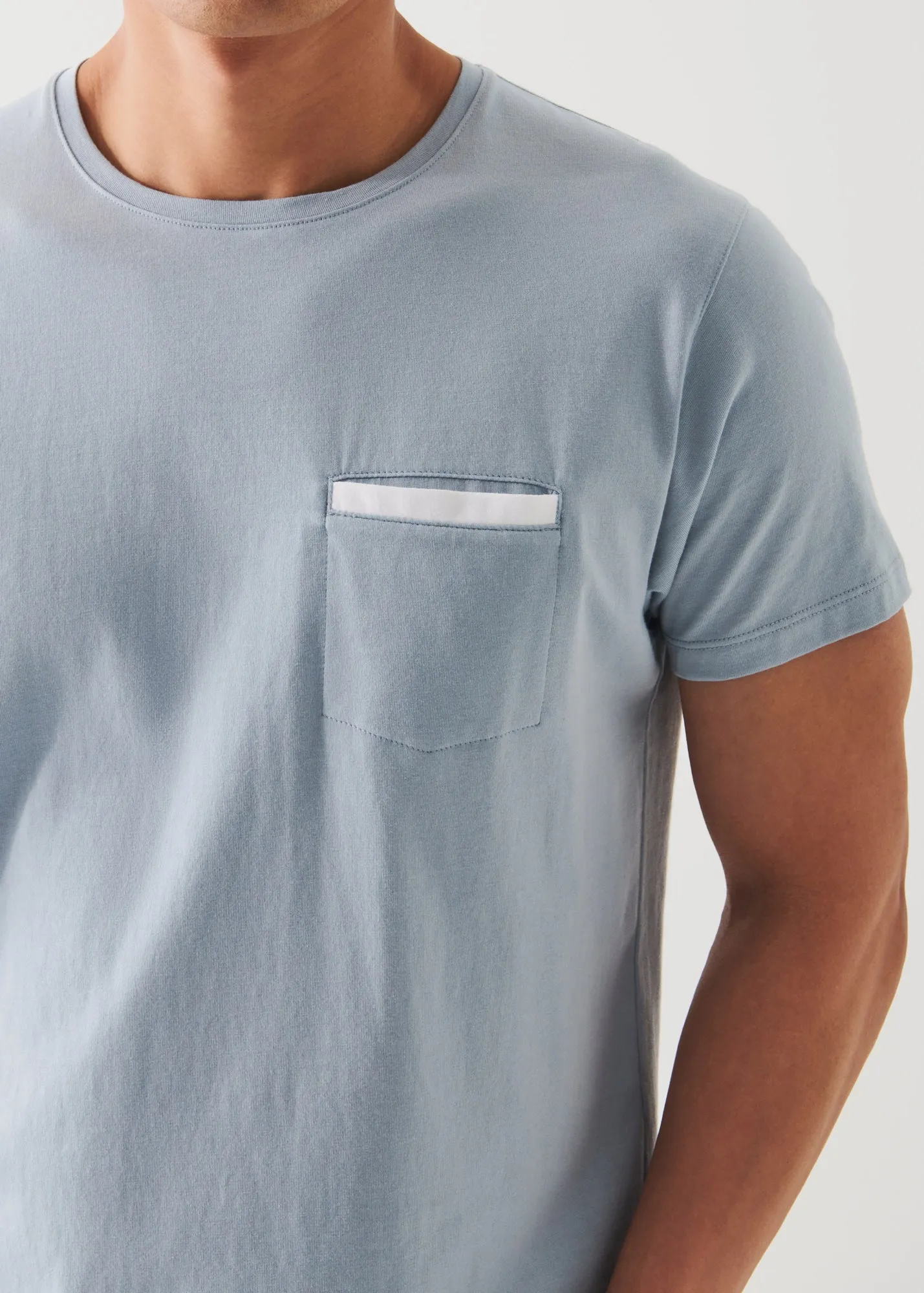 PIMA COTTON STRETCH POCKET T-SHIRT