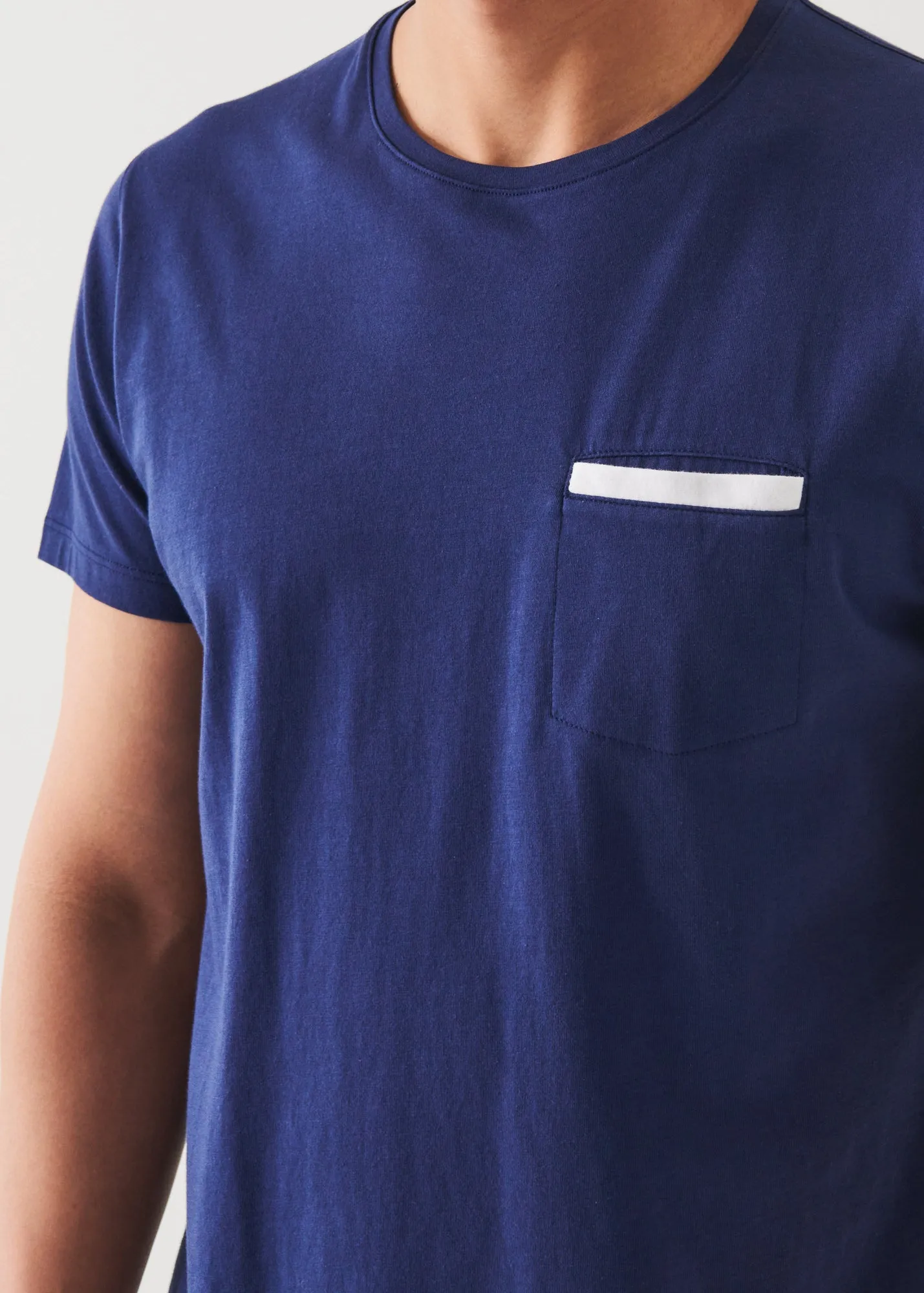 PIMA COTTON STRETCH POCKET T-SHIRT